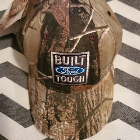 Built Ford Tough Camo Hatcap 